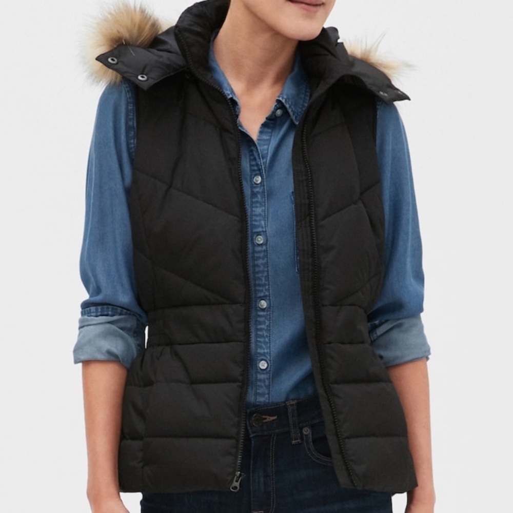 Banana Republic Petite Faux Fur Hood Puffer Vest